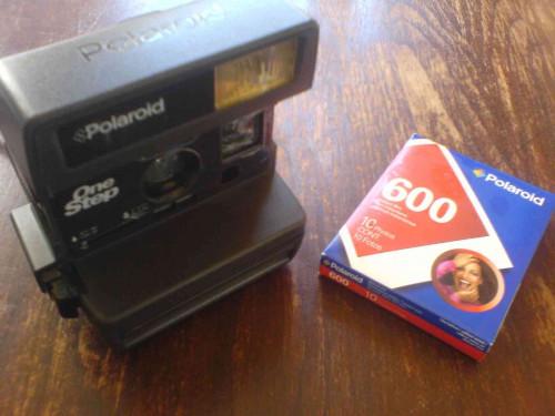 Hvordan Sett Film i et Polaroid-kamera