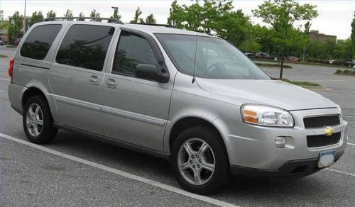 Chevrolet 2005 uplander Vs. 2005 Venture