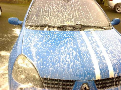 Hvordan Vask bilen din i vinter