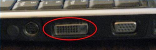 Slik konverterer HDMI til DVI-D